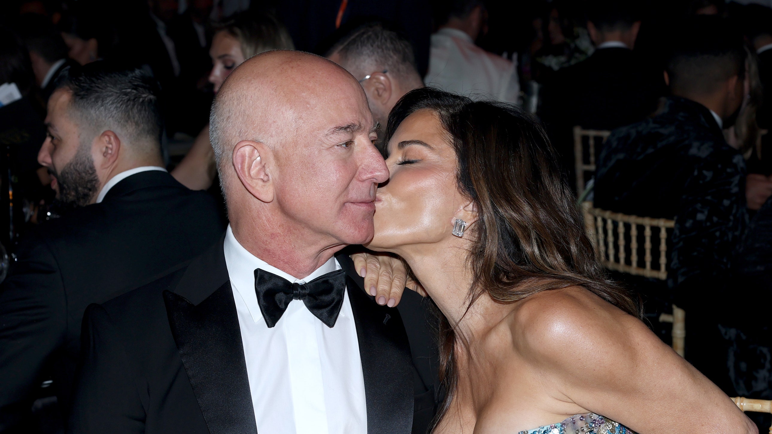 AmfAR Gala Cannes 2025: Bezos, DiCaprio & Mehr!