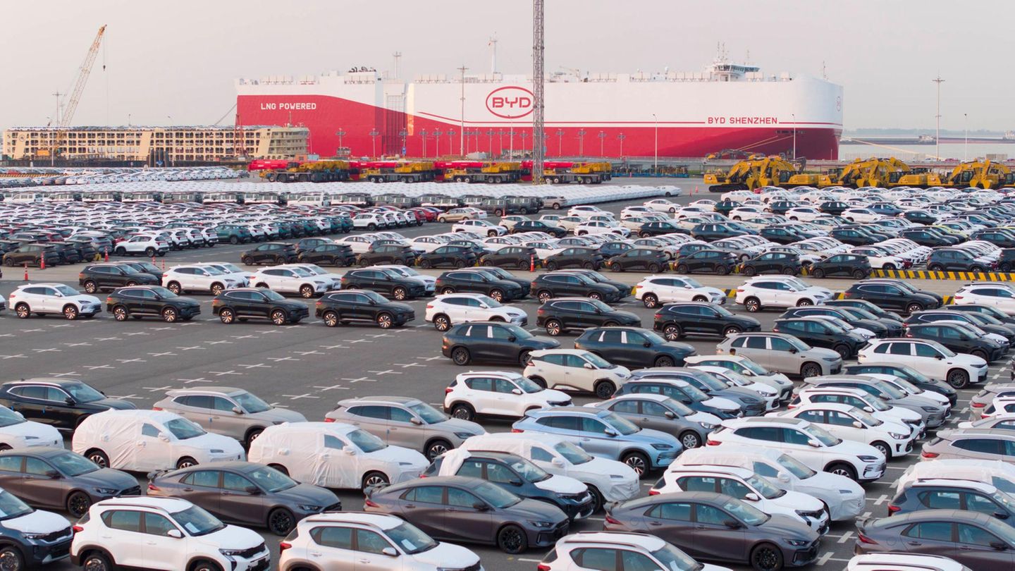 BYD-Aktiensturz:  Chinas E-Auto-Strategie Im Fokus