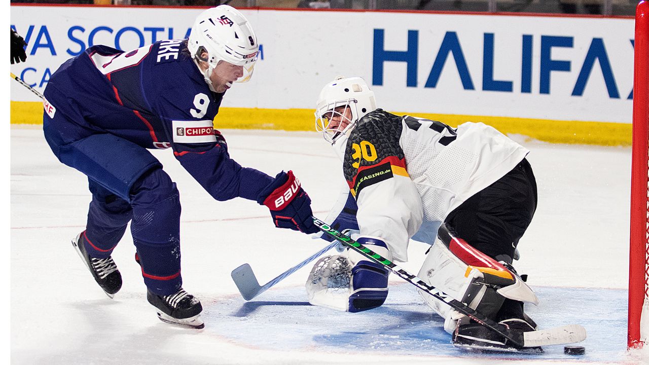 Hurricanes Verpflichten Torhüter Quapp