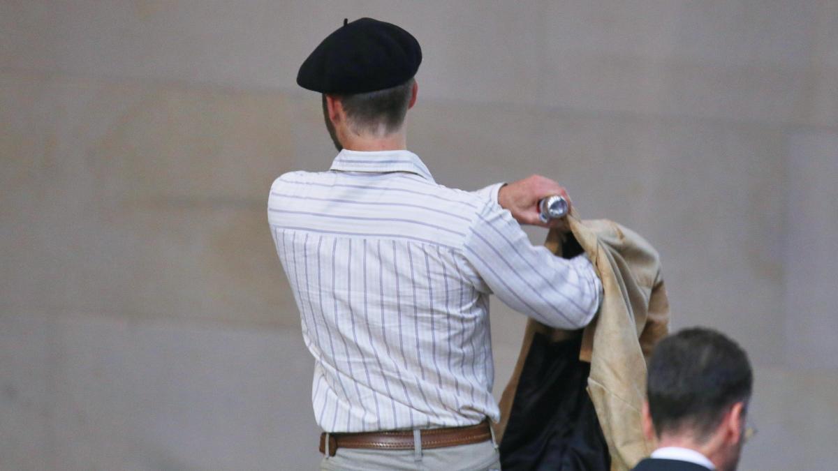 Klöckners Mützen-Aufruf:  Was Geschah Wirklich?