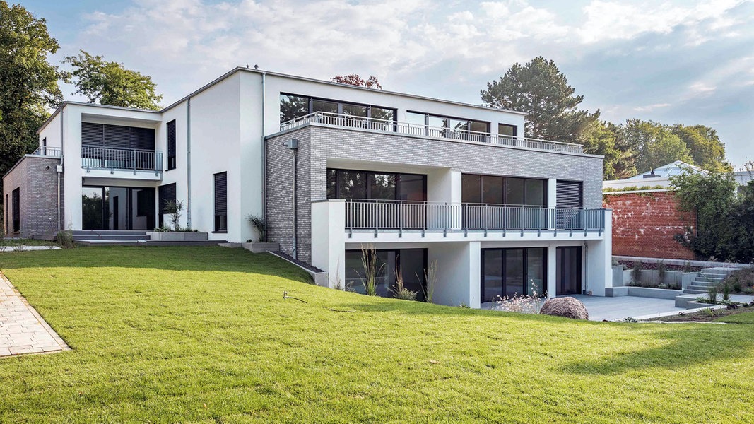 Mertesackers Villa: Sotheby's Versteigert!
