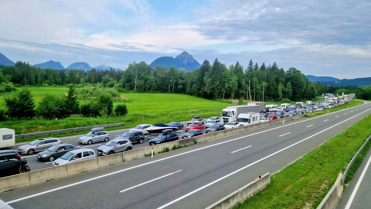 Tauernautobahn: 45km Stau – 5 Stunden Verspätung