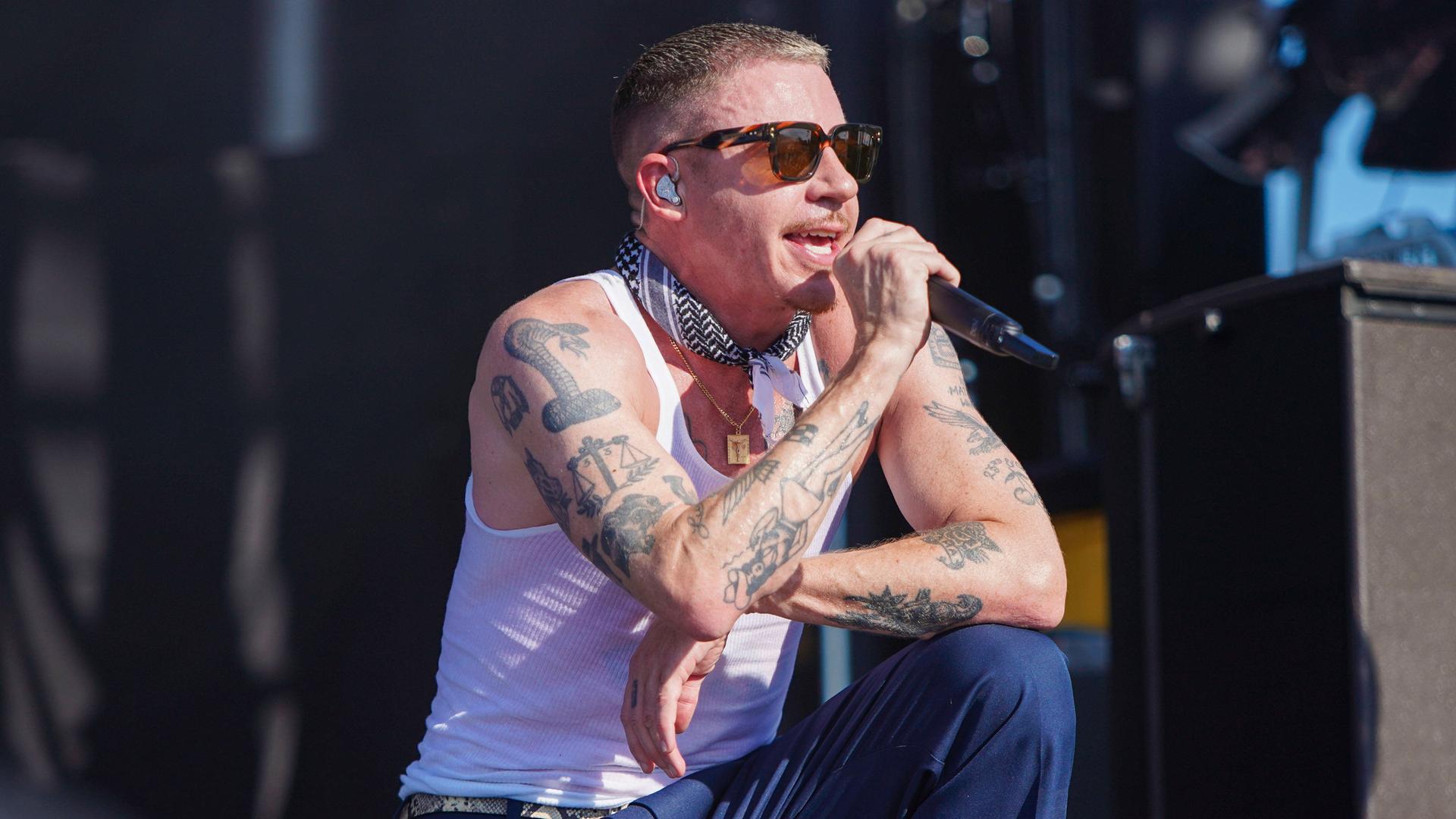 World Club Dome: Macklemore Auftritt Sorgt Für Wirbel